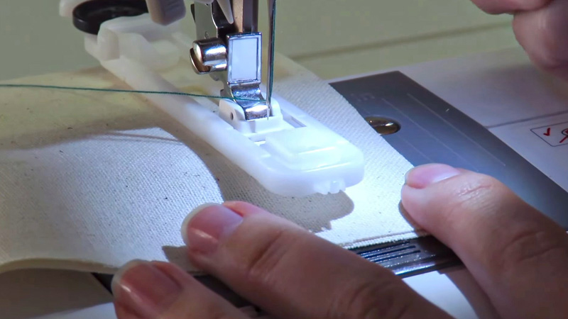 Make a Buttonhole With a Brother Sewing Machine