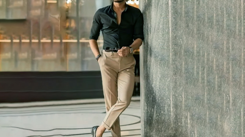 What Colors Go With Black Clothes