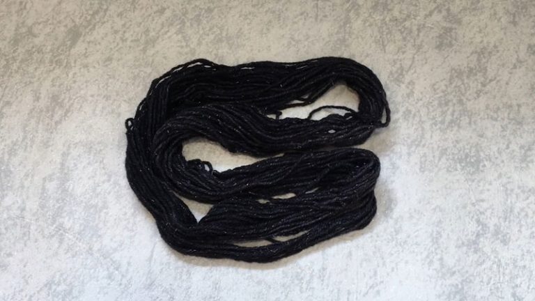 Dye Thread on Clothes Black