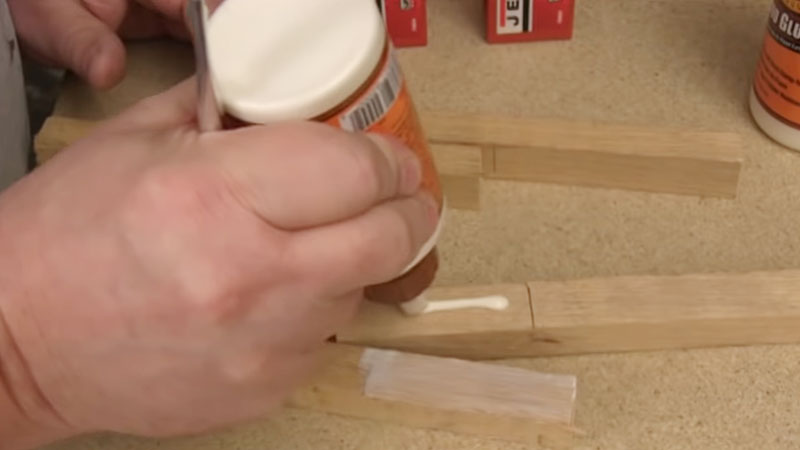 Can I Use Gorilla Wood Glue on Rubber