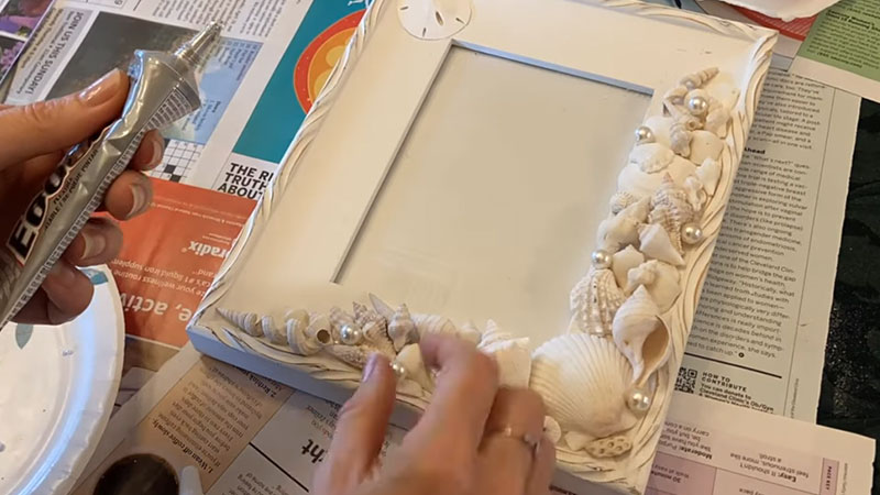 How To Glue Seashells To Picture Frame?