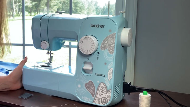 What Does 17 Stitch Sewing Machine Mean