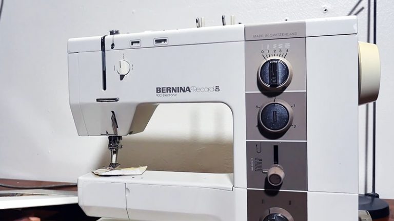 Bernina 930 Sewing Machine