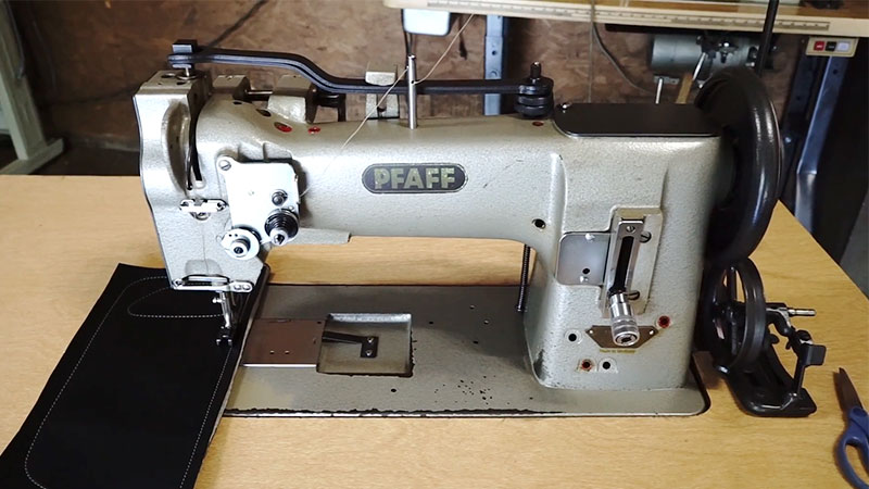 Pfaff 230 Automatic – Vintage Sewing Machines