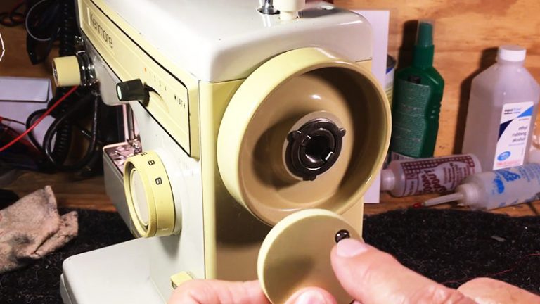 Push-pull Clutch On A Kenmore Sewing Machine