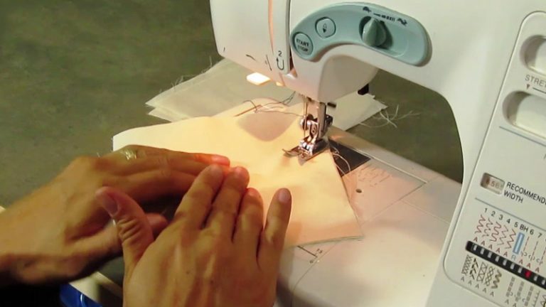 Sewing Machine Sewing Slowly
