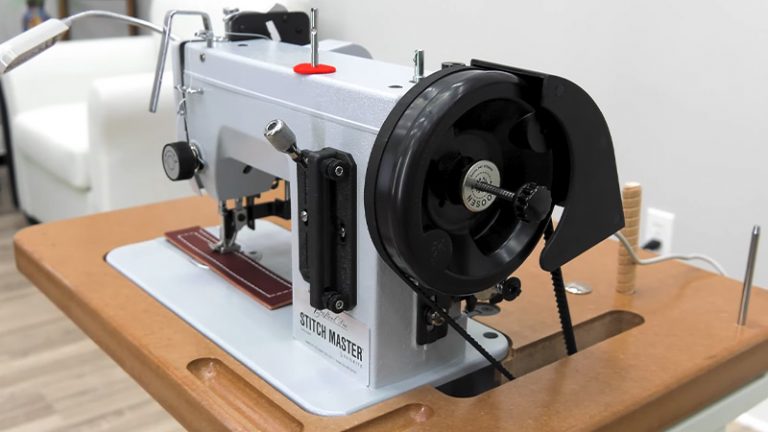 Stitchmaster Deluxe Sewing Machines