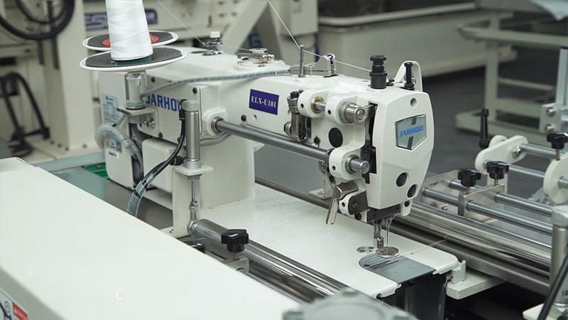 What Is A Vertical Sewing Machine