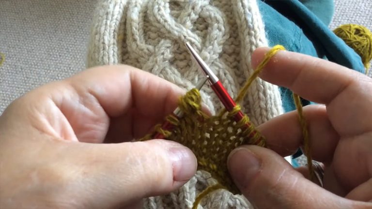 Knit A Celtic Cross