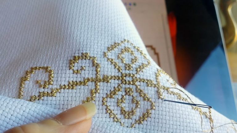 Use Metallic Thread For Embroidery
