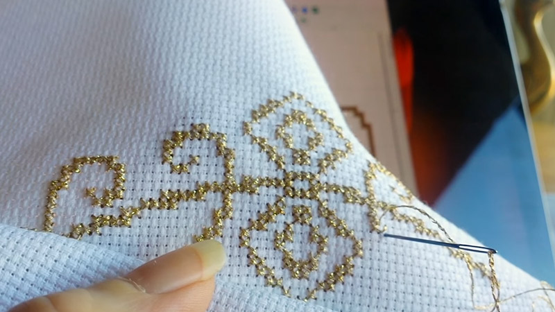 Use Metallic Thread For Embroidery