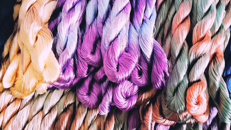 Embroidery-Thread-Be-Dyed