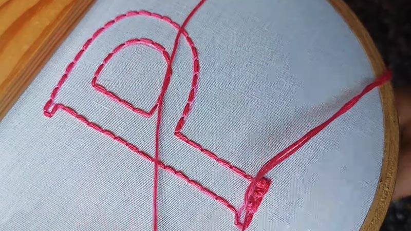 Single-Letter-In-Embroidery