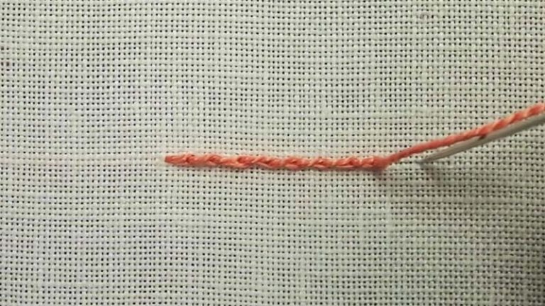 Split-Stitch-In-Embroidery