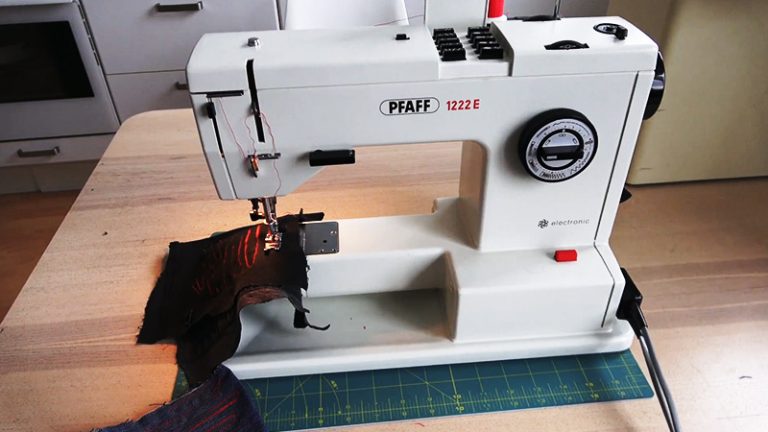 Pfaff-1222-Sewing-Machine