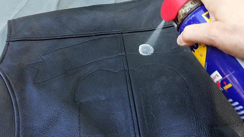 Remove-Adhesive-From-Leather