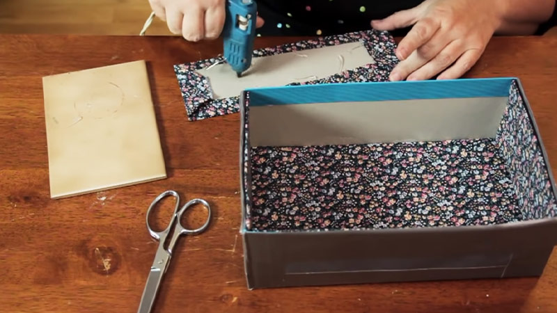 Attach-Cardboard-to-Fabric