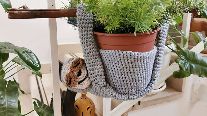 Crochet a Sloth Plant Hanger