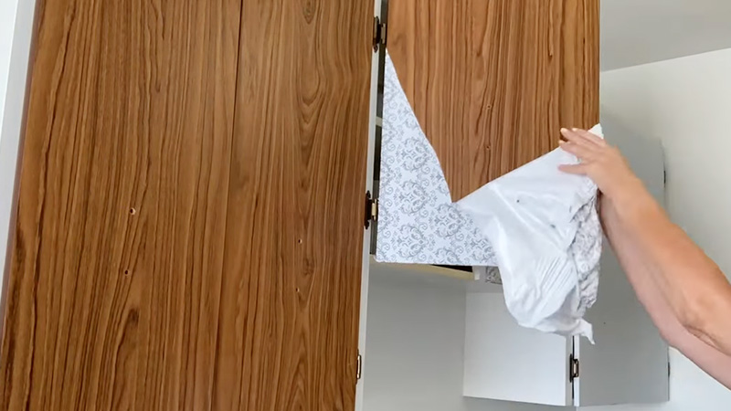 Remove Contact Paper From Shelves