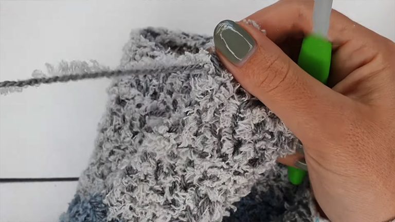 Make Acrylic Yarn Fuzzy