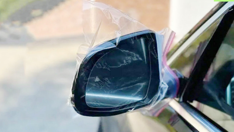 Put Plastic Bags on Car Mirrors When Traveling Alone