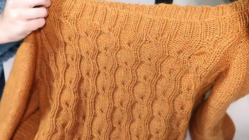 Stretch an Acrylic Sweater