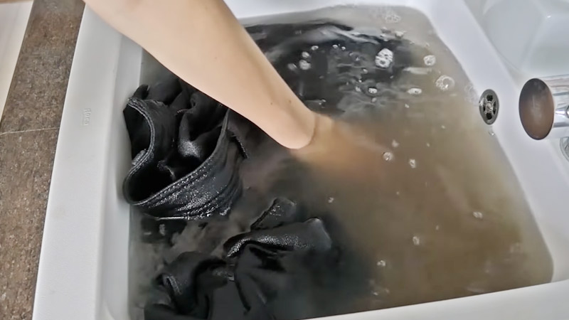 Can Washing Black Clothes Inside Out Help Prevent Staining