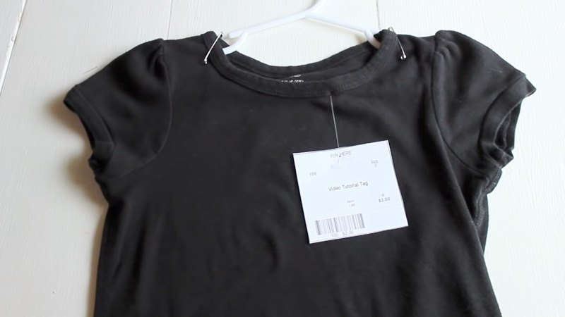How to Reattach Tags on Clothes