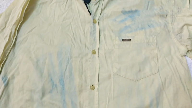 Why Do My Clothes Have Blue Stains After Washing?