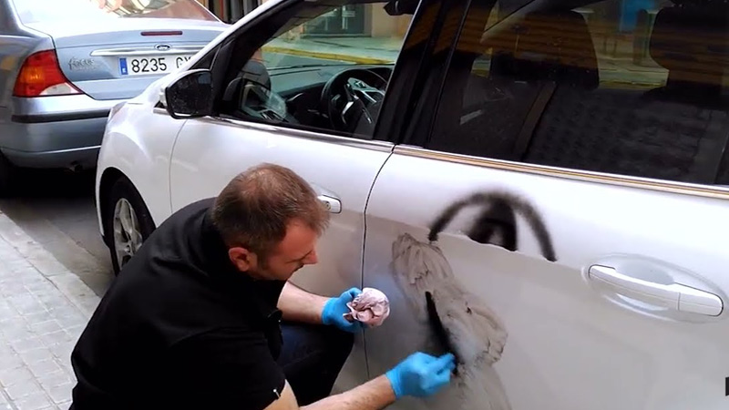 Cost to Remove Graffiti From a Car
