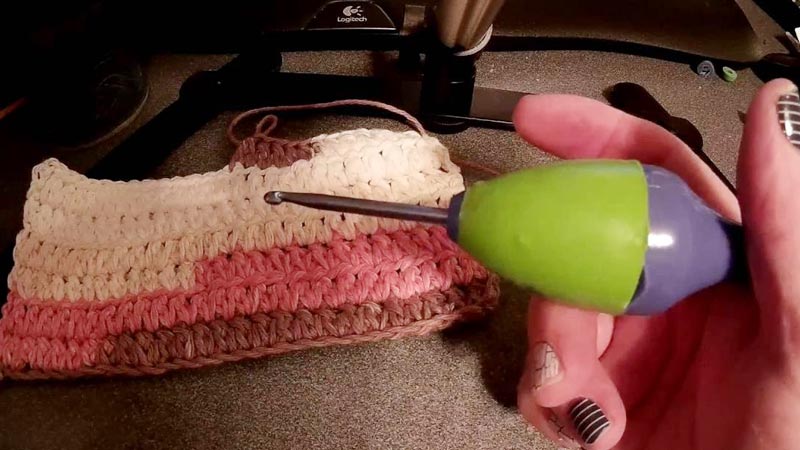 Crochet Dude Ergonomic Aluminum Crochet Hook Set 
