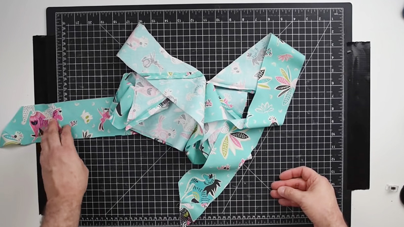 How Do You Make Continuous Bias Tape From A Square