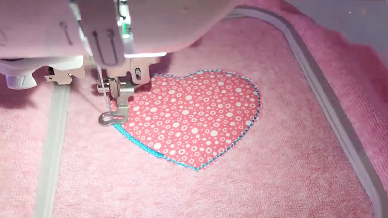 How to Applique With an Embroidery Machine