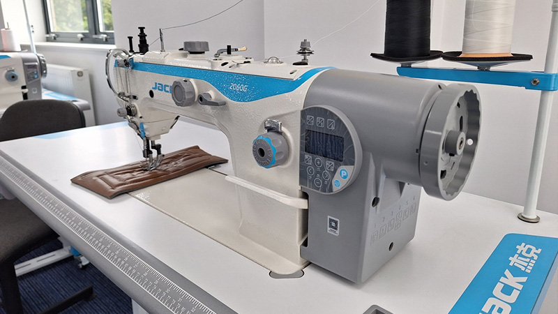 Lockstitch Sewing Machine