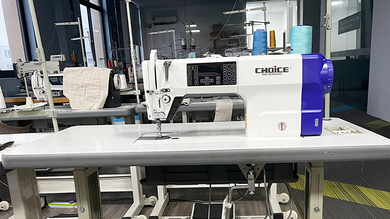 Single Needle Sewing Machine