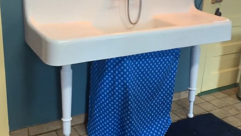 Sink Skirt