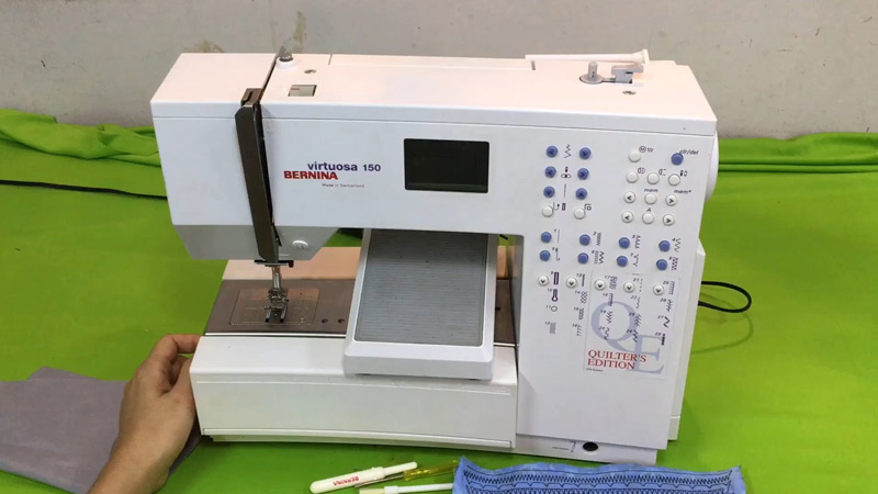 Bernina 150 Sewing Machine
