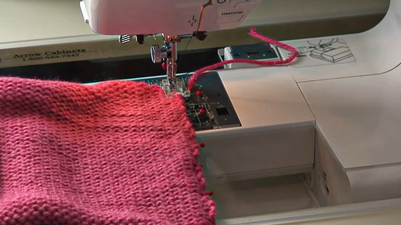 Choose the Best Sewing Machine for Knit Fabric
