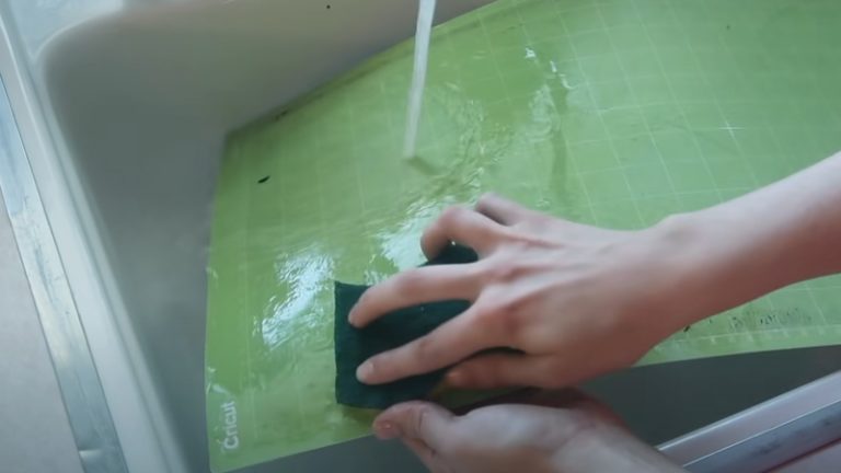 Clean a Cricut Mat and Make It Sticky Again