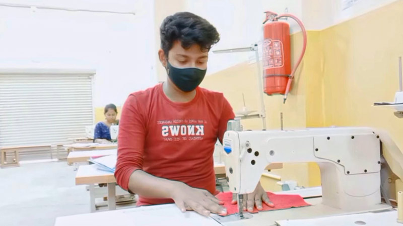 Enroll in a Sewing Technology Course at ITI
