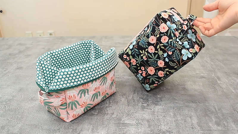 How Do I Make a Boxed Zipper Pouch with Handles