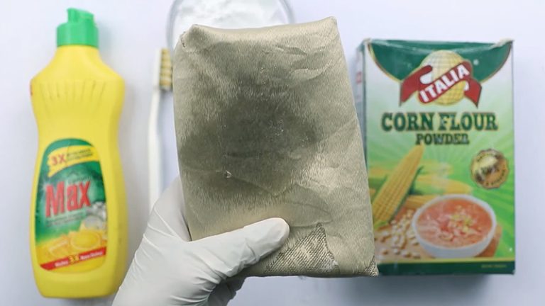 How to Get Coconut Oil Out of Fabric