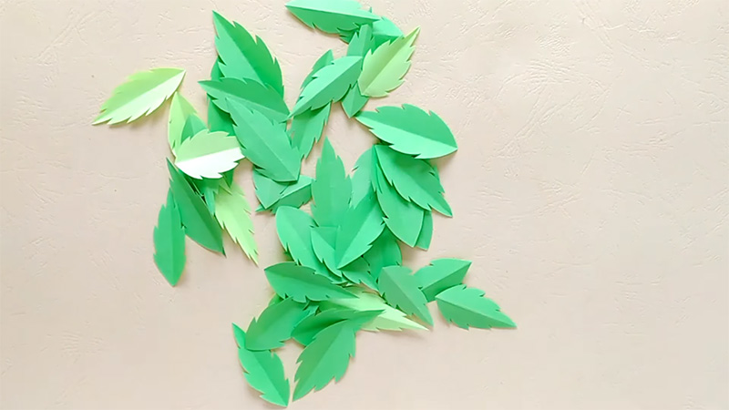 How to Make Origami Leaves for Roses