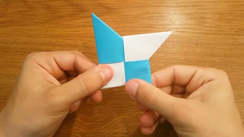How to Make a Paper Ninja Boomerang