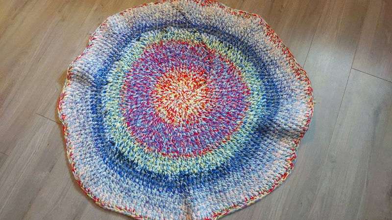 How to Make a Rug With Yarn