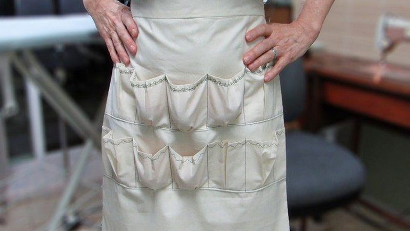 How to Sew an Egg Gathering Apron