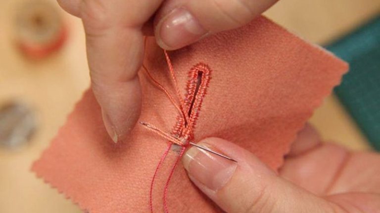 How to Sew a Buttonhole