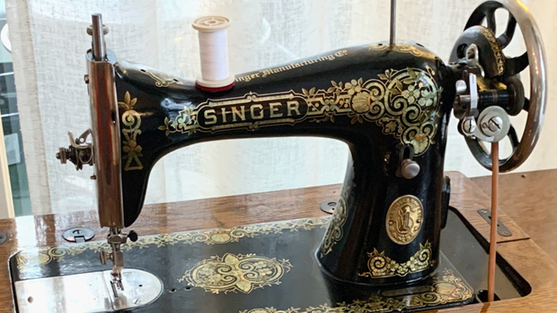 Singer Sewing Machines Vintage