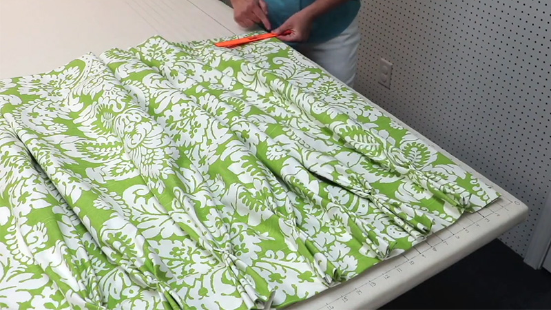 Tips and Tricks to Sew Blackout Lining to Your Curtains