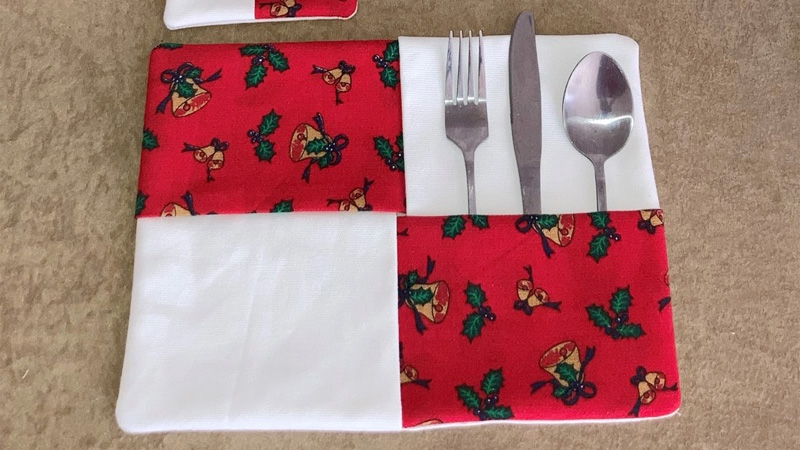What Are Some Tips for Sewing a Placemat in 15 Minutes